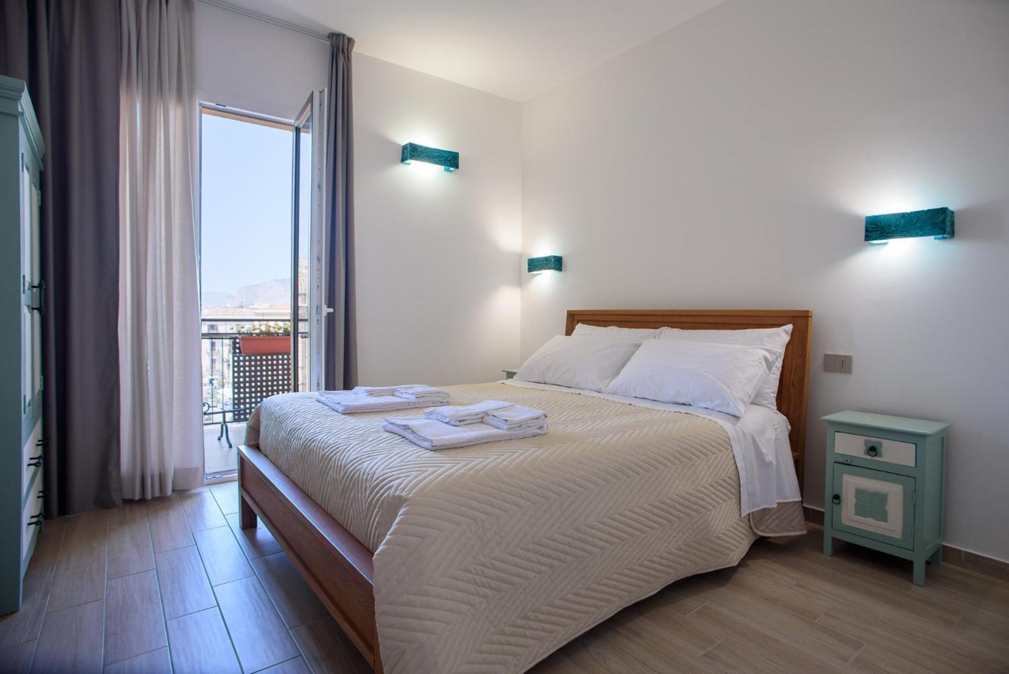 Central Station Apartments - Fanale Rentals Palermo Zimmer foto